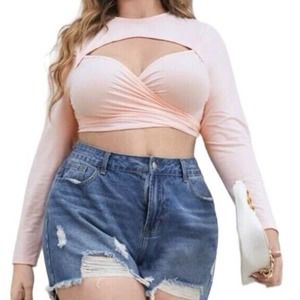 NWOT: Cut Out Tie Back Crop Top